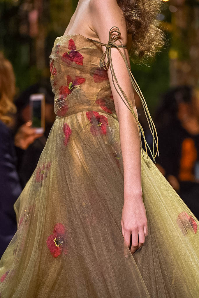 Dior Printemps/Été 2017 "La nuit enchanteresse" par Maria Grazia Chiru" 10 Dior ss17