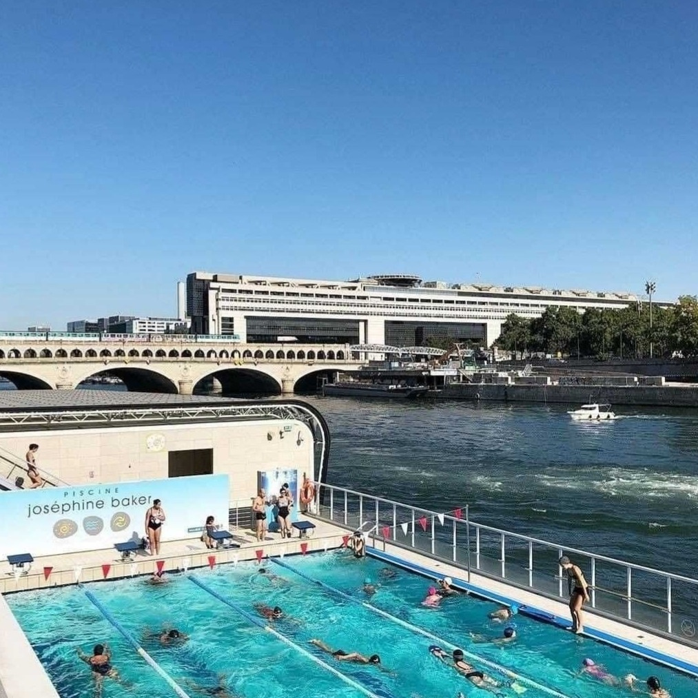 Paris en été : un enchantement estival. 6 Paris Piscine Josephine Baker copyright Mes Charmants Souvenirs