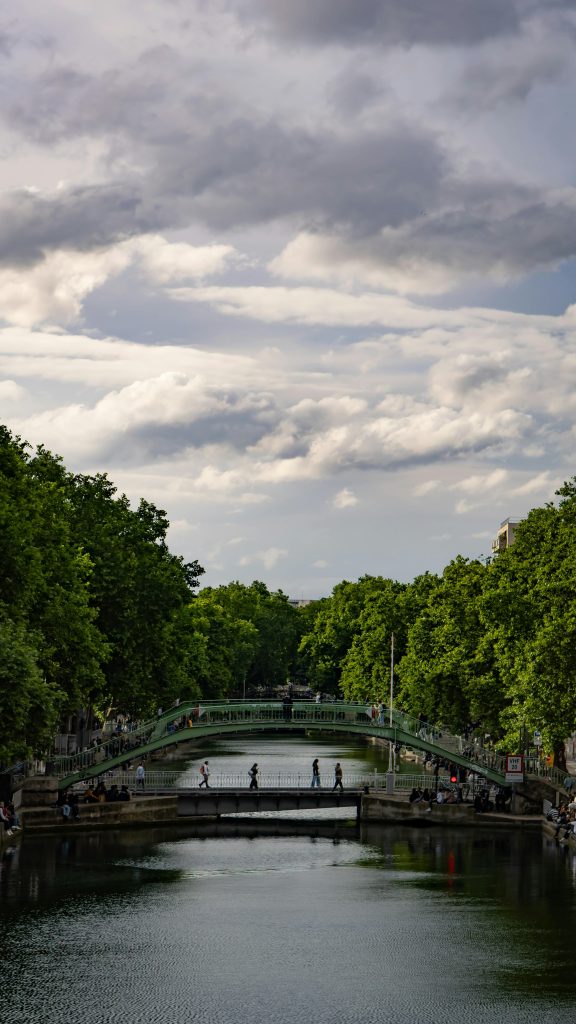 " Paris en septembre: Activités Incontournables et Balades Secrètes". 3 Paris vue du Canal Saint Martin